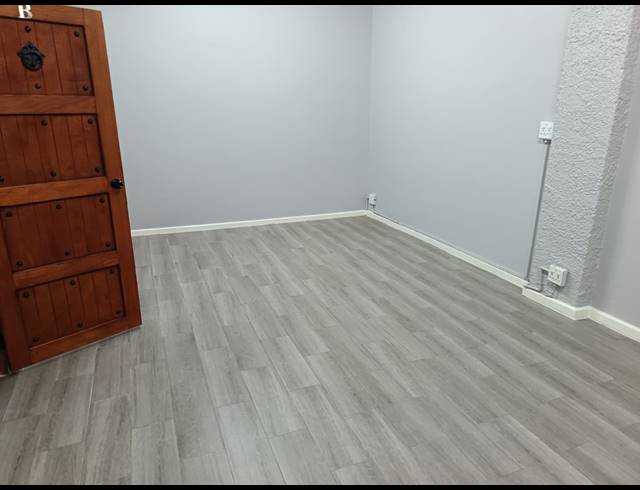 160M² WORKSHOP TO LET IN FLORIDA